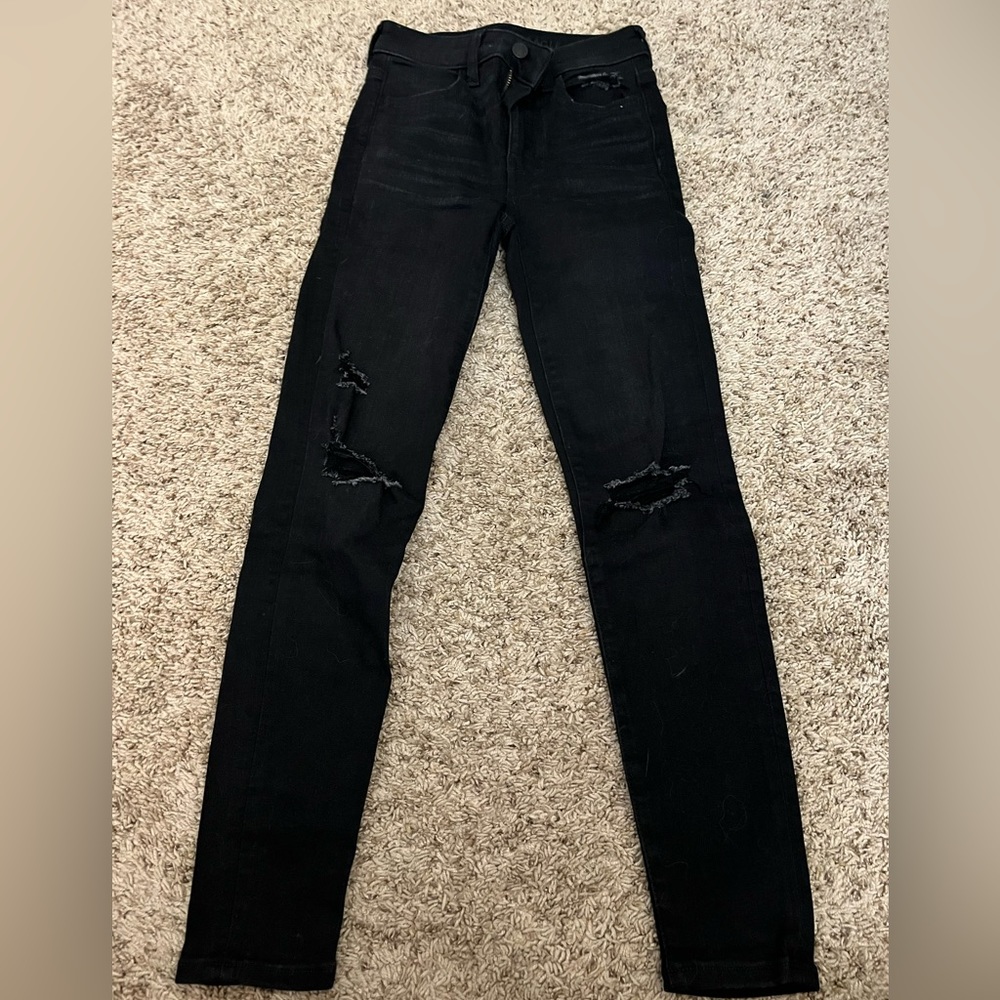 black ripped skinny jeans